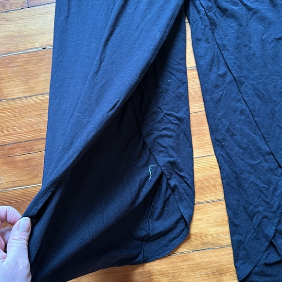 Athleta haram type pants so soft!! Size s - Picture 2 of 4